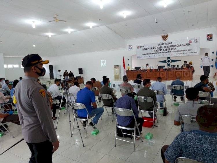 Kapolres Sumba Timur Pantau Langsung Rapat Pleno Tingkat Kabupaten