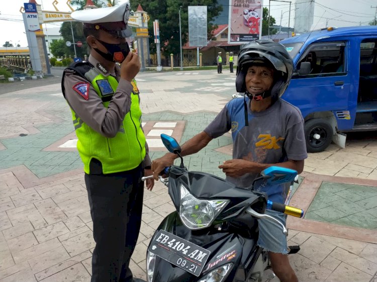 Polres Ende Gencar Lakukan Imbuan Prokes Pada Masyarakat