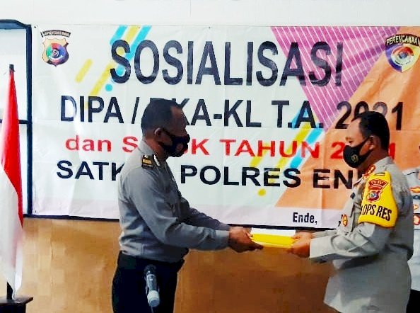 Kapolres Ende Pimpin Sosialisasi DIPA / RKA – KL TA. 2021 dan Penandatanganan Pakta Integritas