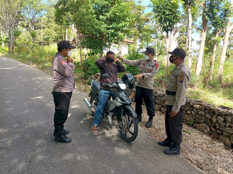 Tegakkan Disiplin Prokes, Polsek Siso Polres TTS Rahasia Masker