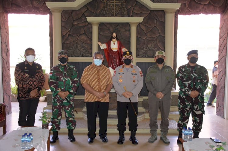 Kunjungi Uskup Maumere, Kapolda NTT Ajak Pihak Gereja Turut Serta Menekan Penyebaran Covid-19