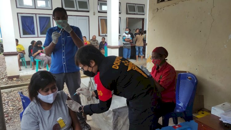 Beri Pelayanan Vaksinasi Bagi Masyarakat, Biddokkes Polda NTT Sasar Kabupaten TTU