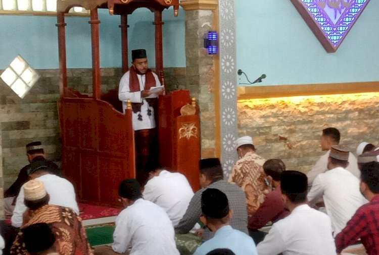 Kasibinturmas Ditbinmas Polda NTT Ajak Jemaah Masjid Baiturrahman Bakunase Tangkal Paham Radikalisme
