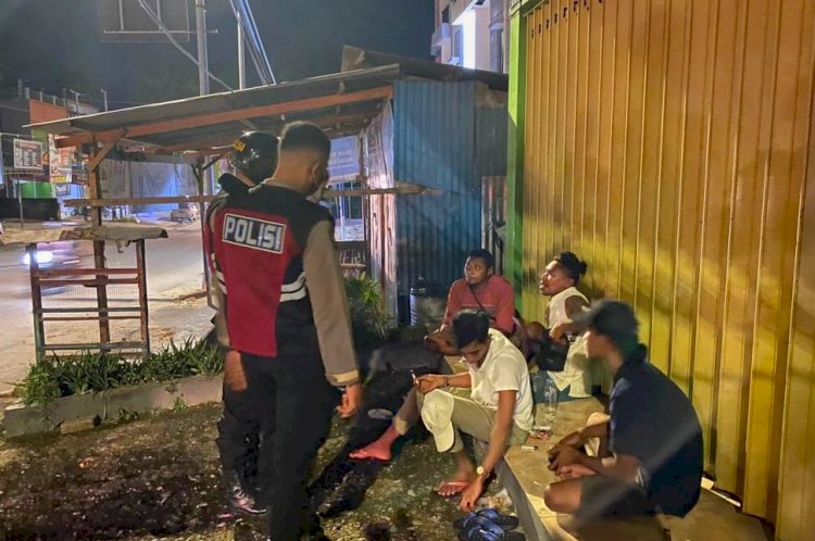 Jaga Situasi Kamtibmas Kondusif dan Aman dari Covid-19, Subditgasum Ditsamapta Polda NTT Tingkatkan Patroli Malam di Kota Kupang