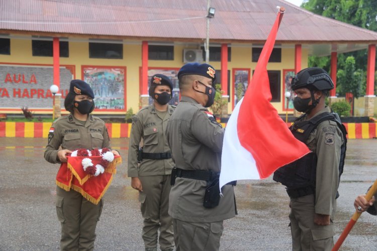 Dansat Brimob Polda NTT Lepas 90 Anggotanya BKO Daerah Perbatasan RI-RDTL