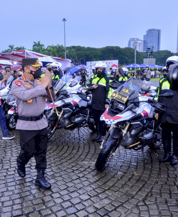 Apel Gelar Pasukan, Kapolri Tekankan Soal Strategi Antisipasi Kemacetan Hingga Vaksinasi Booster saat Mudik