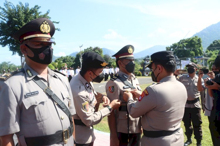 Pimpin Serah Terima Jabatan Kasat Intelkam, Kapolres Ende Beri Ucapan Terimakasih Kepada Pejabat lama