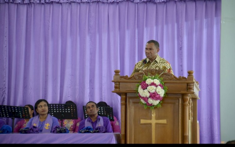 Pesan Kapolda NTT Kepada Jemaat GMIT Pola Tribuana : Andalkan Tuhan Dalam Hidup Kita