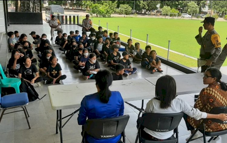 Bekali Pendidikan Karakter, Ditbinmas Polda NTT Beri Pelatihan Dasar Kepemimpinan Kepada Pelajar SD Kristen Generasi Unggul