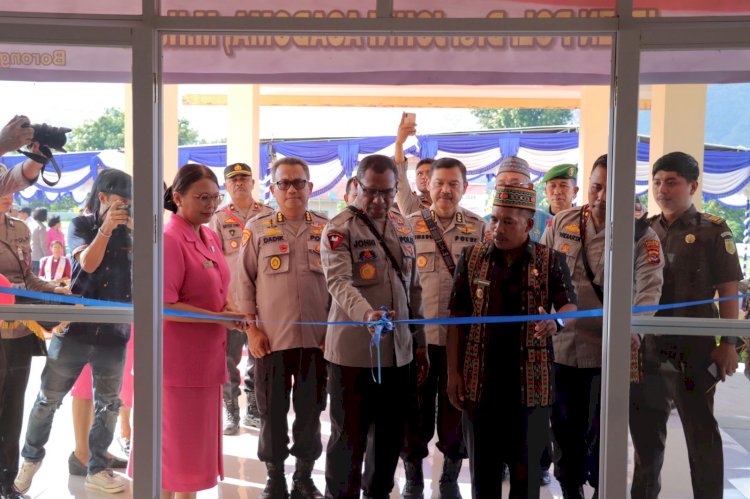 Resmikan Mapolres Manggarai Timur, Kapolda NTT: Jaga dan Rawat serta Jadikan Mako Baru ini Sebagai Pemacu Semangat Dalam Melayani Masyarakat