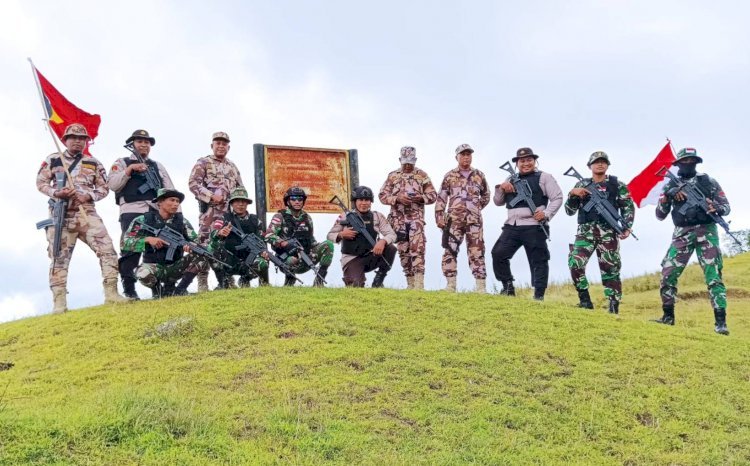Sinergi Jaga Perbatasan Kedua Negara, Polsubsektor Lakmaras Polres Belu bersama TNI dan UPF Timor Leste Gelar Patroli Perbatasan