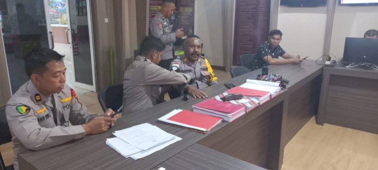 Satgas Dokkes Polda NTT Dukung Operasi Mantap Brata dengan Pemeriksaan Kesehatan Terhadap Anggota