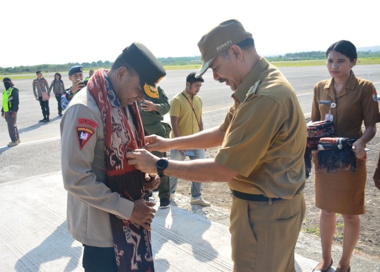 Perkuat Sinergi Kepolisian dan Pemerintah Daerah, Kapolda NTT Kunker ke Sumba Timur