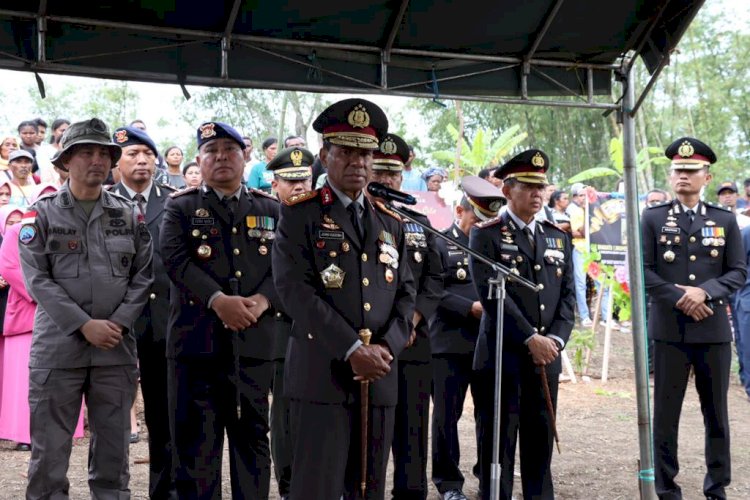Pimpin Pemakaman Almarhum Bharatu Anumerta Bonifasius Jawa: Kapolda NTT Sampaikan Duka yang Mendalam