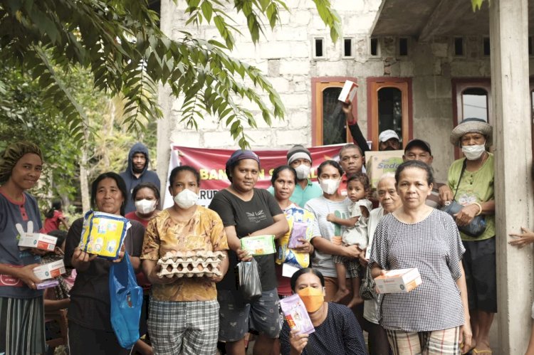 Anggota Polda NTT Angkatan 448 Salurkan Bantuan Sosial ke Korban Erupsi Gunung Lewotobi di Flotim