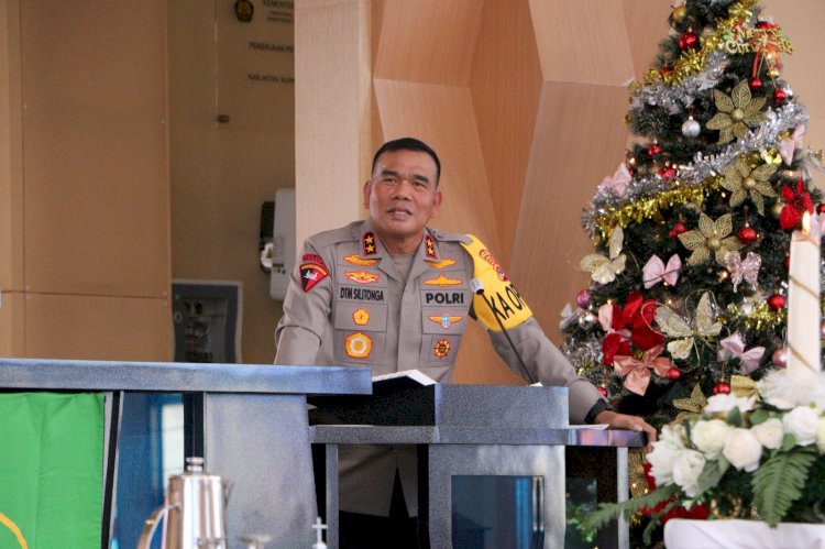 Hadiri Ibadah Natal Bersama, Kapolda NTT: Bersihkan Keranjang Kotor di Hatimu Agar Ibadahmu tidak Sia-sia
