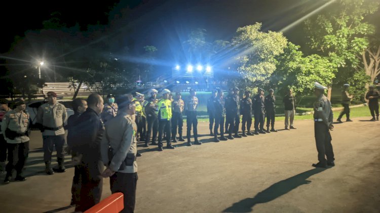 Anggota Satgas Operasi Mantap Brata Gelar Patroli Malam di Kota Kupang untuk Ciptakan Kamtibmas Aman
