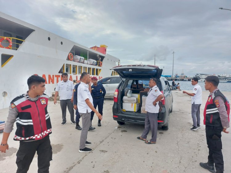 Subsatgas Pam Objek Penting Polda NTT Memastikan Kelancaran Logistik Pemilu 2024