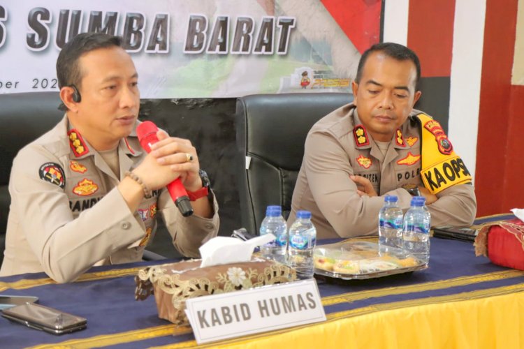 Supervisi di Polres Sumba Barat, Kabidhumas Polda NTT Tekankan Pentingnya Citra Polri di Masyarakat