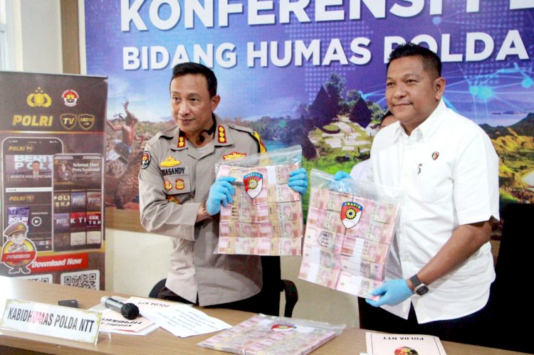 P21, Polda NTT Serahkan Tersangka dan Barang Bukti Tindak Pidana Korupsi Pekerjaan Pembangunan RSP. Boking TTS ke Kejati NTT