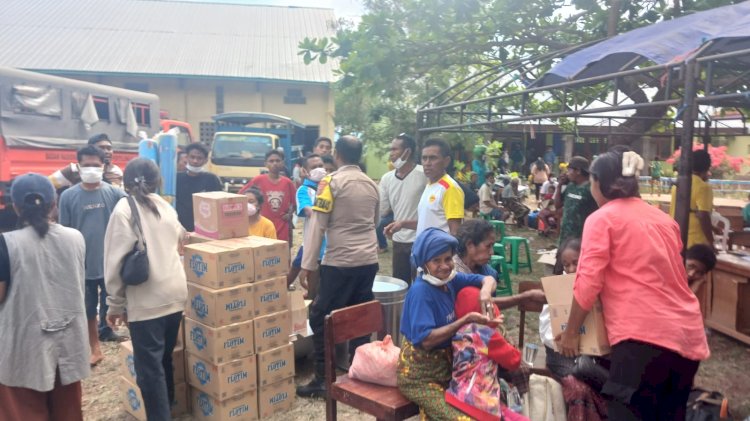 Polda NTT dan Sejumlah Instansi Bersinergi Terus Berikan Bantuan untuk Korban Erupsi Gunung Lewotobi