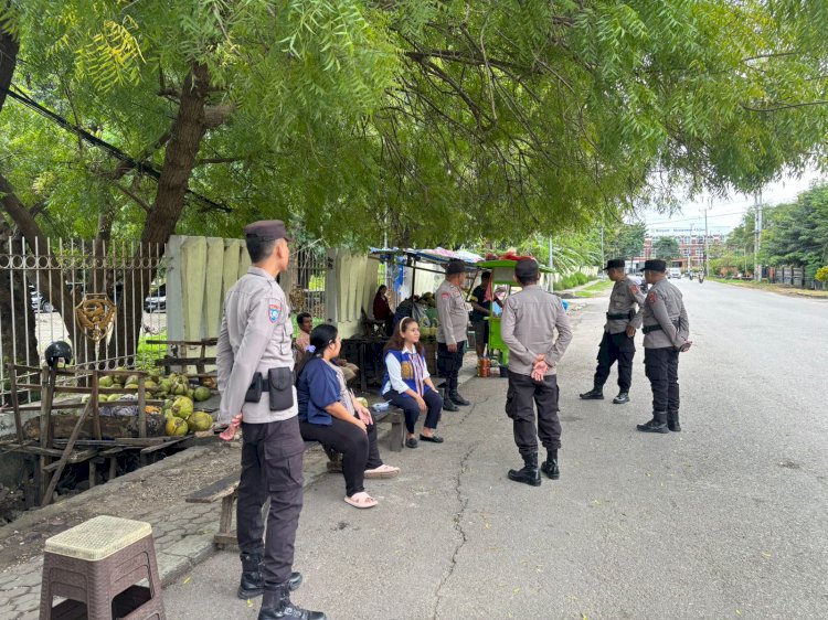 Tim Subsatgas Binmas Polda NTT Gelar Penyuluhan Kamtibmas Jelang Kunjungan Wapres di Kupang