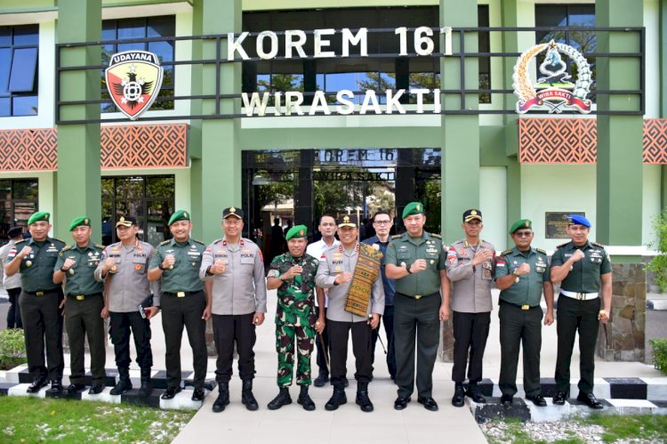 Pererat Sinergi TNI-Polri, Kapolda NTT Kunjungi Korem 161/Wirasakti Kupang
