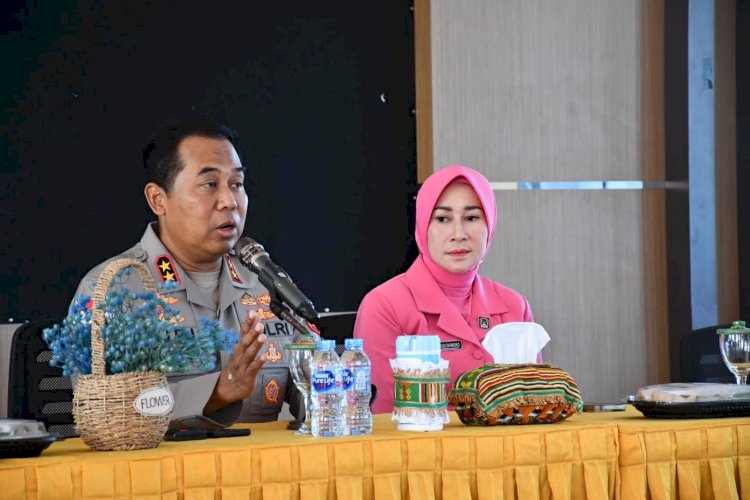Pelatihan Terapi USEFT bagi Nakes RS Bhayangkara Kupang, Kapolda NTT Tekankan Pentingnya Kesehatan Fisik dan Mental Nakes