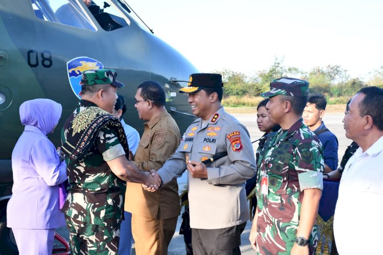 Kapolda NTT Sambut Hangat Pangkogabwilhan II di Kupang