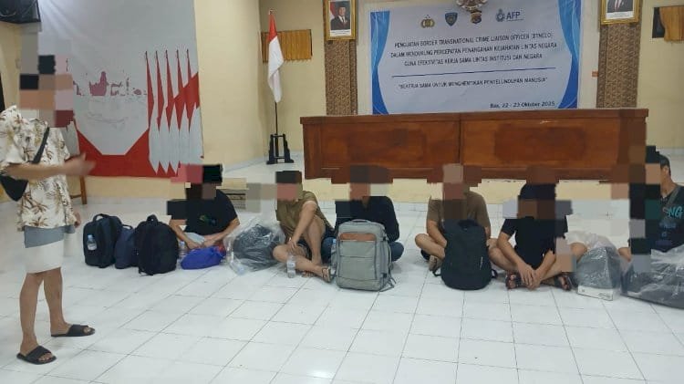 Polda NTT Amankan Kapal Asing di Perairan Selatan Rote, 7 Imigran Ilegal Asal China dan 3 ABK Diamankan