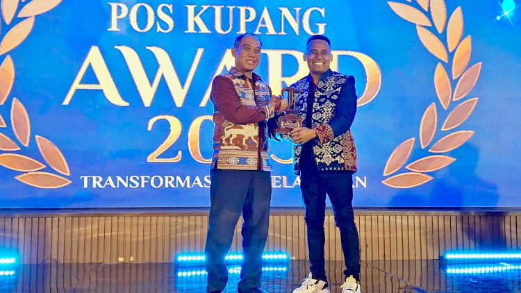 Kapolres Sumba Timur Terima Pos Kupang Award 2025 atas Komitmen Ungkap Tindak Pidana Konvensional
