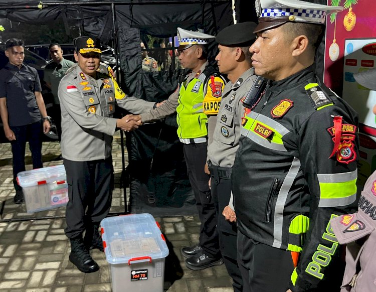 Kapolda NTT Tinjau Pos Pengamanan Operasi Lilin Turangga 2025, Pastikan Ibadah Malam Natal Aman dan Khidmat