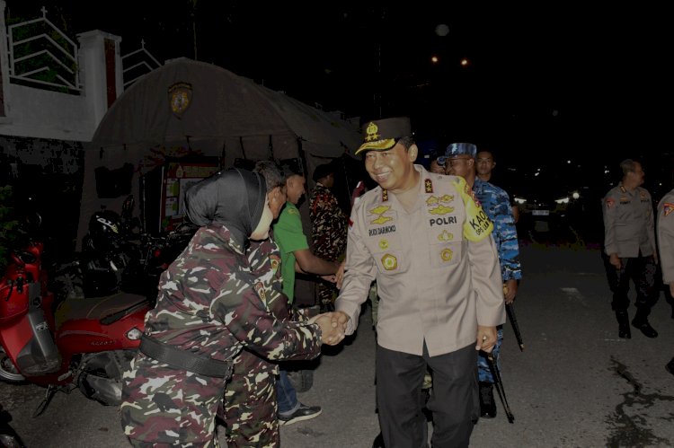 Toleransi Antar Umat Beragama Berjalan Harmonis, Kapolda NTT Beri Apresiasi kepada Banser dan Perada dalam Pengamanan Ibadah Natal di NTT