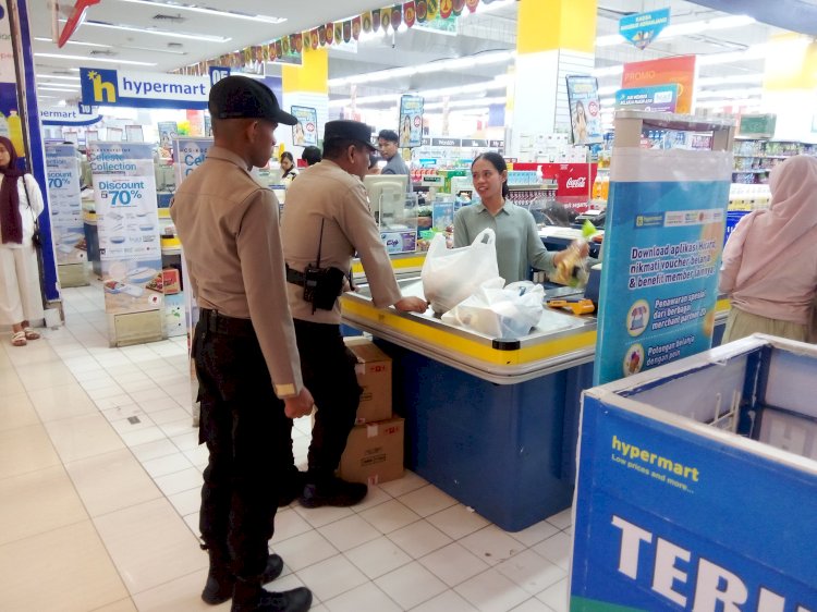 Patroli Humanis Pos Pelayanan Lippo Plaza Ops Lilin 2025, Dua Anak Terpisah Orang Tua Berhasil Dipertemukan Kembali