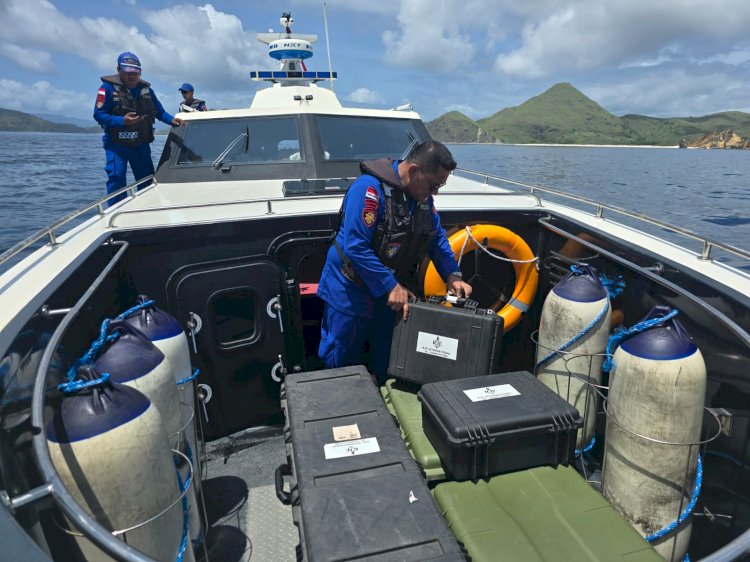 Percepat Operasi SAR, Ditpolairud Polda NTT Tambah Underwater Scooter dan Sonar Bawah Laut