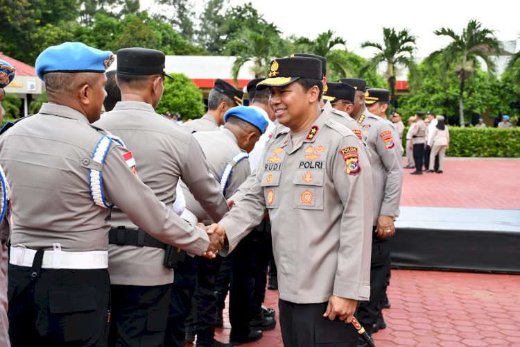 Pererat Soliditas Internal, Kapolda NTT Ajak Seluruh Personel Jadikan Tahun 2026 Momentum Menebar Kebaikan bagi NTT