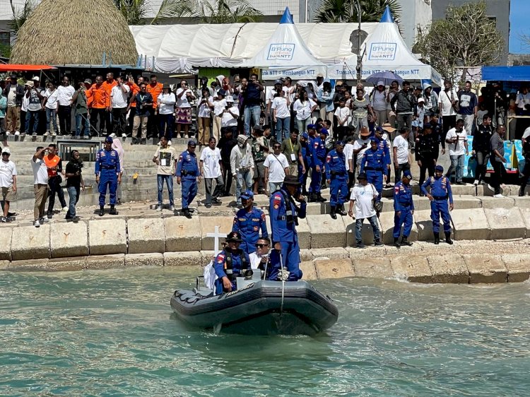 Ditpolairud Polda NTT Dalam Pengamanan Paskah 2026, Kawal 500 Peserta Prosesi Galilea di Teluk Kupang