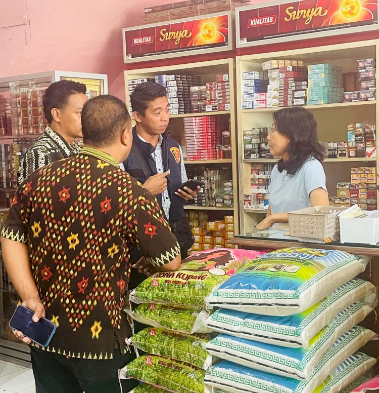 Satgas Pangan Polda NTT Dampingi Pedagang Daftar Aplikasi SIMIRA, Upaya Stabilkan Harga Minyak Kita di Kupang