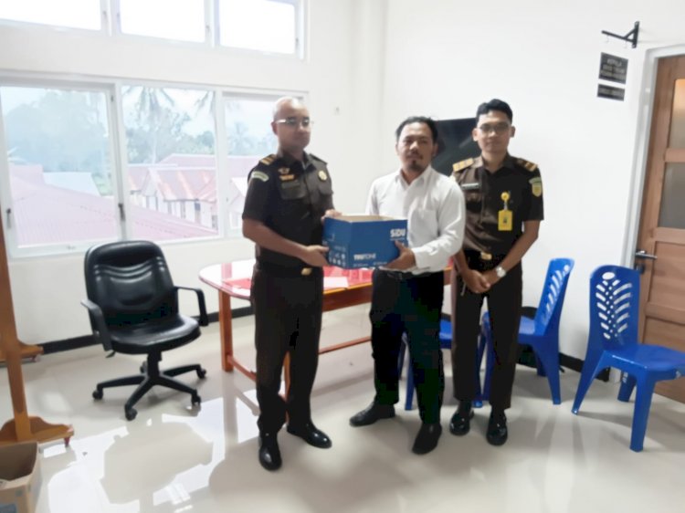 Polres Belu Limpahkan Dua Tersangka Korupsi ke Kejaksaan, Tahap II Berjalan Lancar