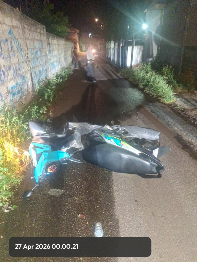 Respon Cepat Laporan 110, Polisi Evakuasi Korban Laka Tunggal di Kota Kupang