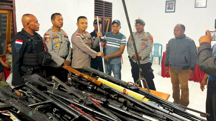 Polres Flores Timur Kedepankan Langkah Humanis dalam Pemulihan Pasca Konflik Adonara, Senpira dan Sajam Berhasil Diamankan