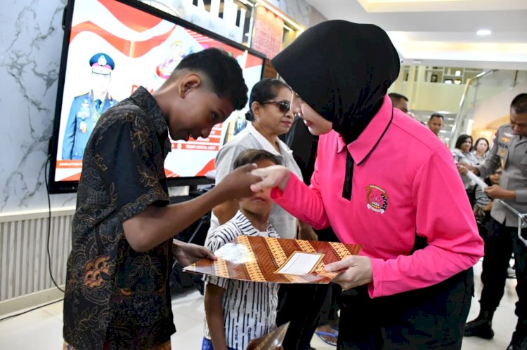Sambut HKGB ke-74, Bhayangkari NTT Gelar Donor Darah dan Salurkan Tali Asih untuk Masyarakat