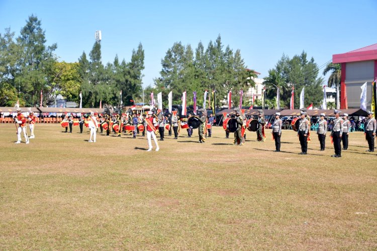 Usai Upacara HUT Bhayangkara, Drum Band Canka Catya Turangga Wirasakti Suguhkan Atraksi Memukau