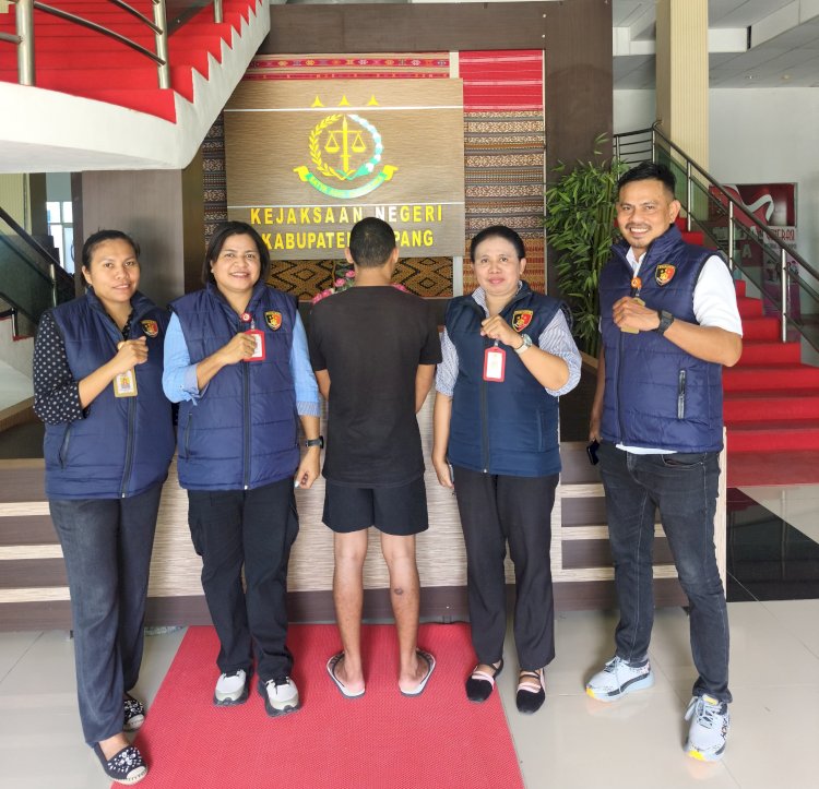 Ditres PPA dan PPO Polda NTT Limpahkan Tersangka dan Barang Bukti Kasus Dugaan Kekerasan Seksual ke Kejaksaan