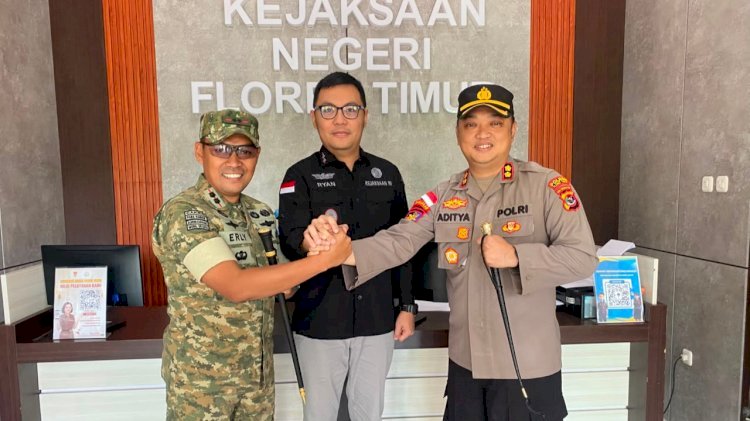 Perkuat Sinergitas Penegakan Hukum, Kapolres Flores Timur Bersama Dandim 1624/Flores Timur Jalin Silaturahmi dengan Kajari