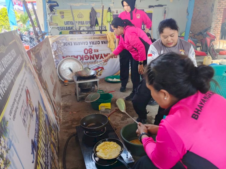 Dari Hati untuk Sesama, Bhayangkari Nagekeo Bangun Dapur Umum bagi Korban Gempa Mbay