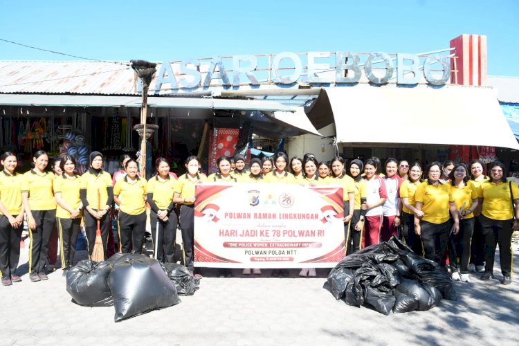 Semarak HUT Polwan RI ke-78, Polwan Polda NTT Gelar Aksi Ramah Lingkungan di Taman Nostalgia dan Pasar Oebobo
