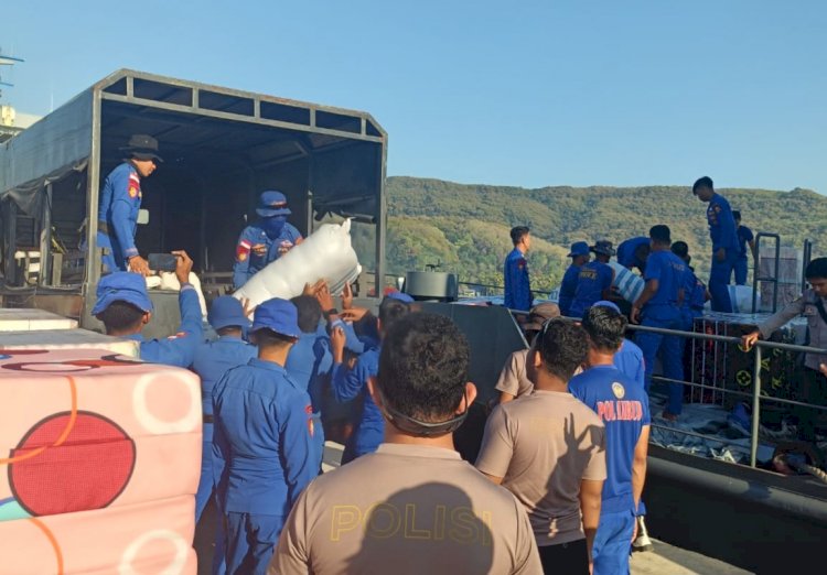Logistik Polda Jateng Tiba di Tujuh Polres Terdampak, Polri Pastikan Bantuan Segera Disalurkan ke Penyintas Gempa