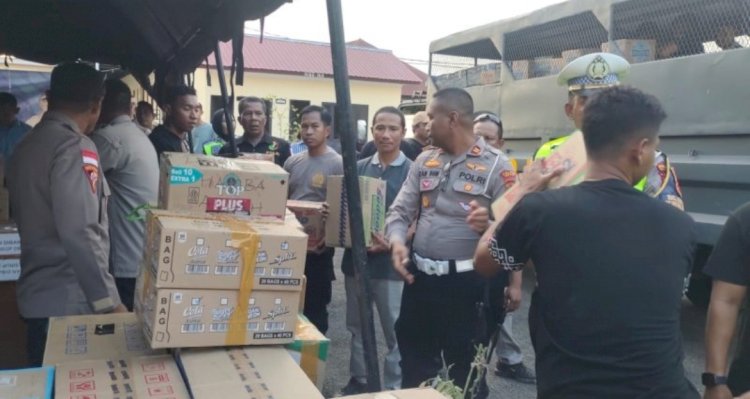 Dua Truk Bantuan Polres Kupang Melaju ke Flores, Bawa Harapan untuk Korban Bencana