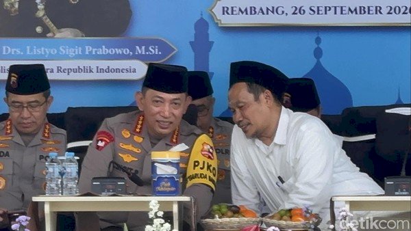 Kapolri Jenderal Listyo Sigit Hadiri Ngaji Kebangsaan di Ponpes Gus Baha
